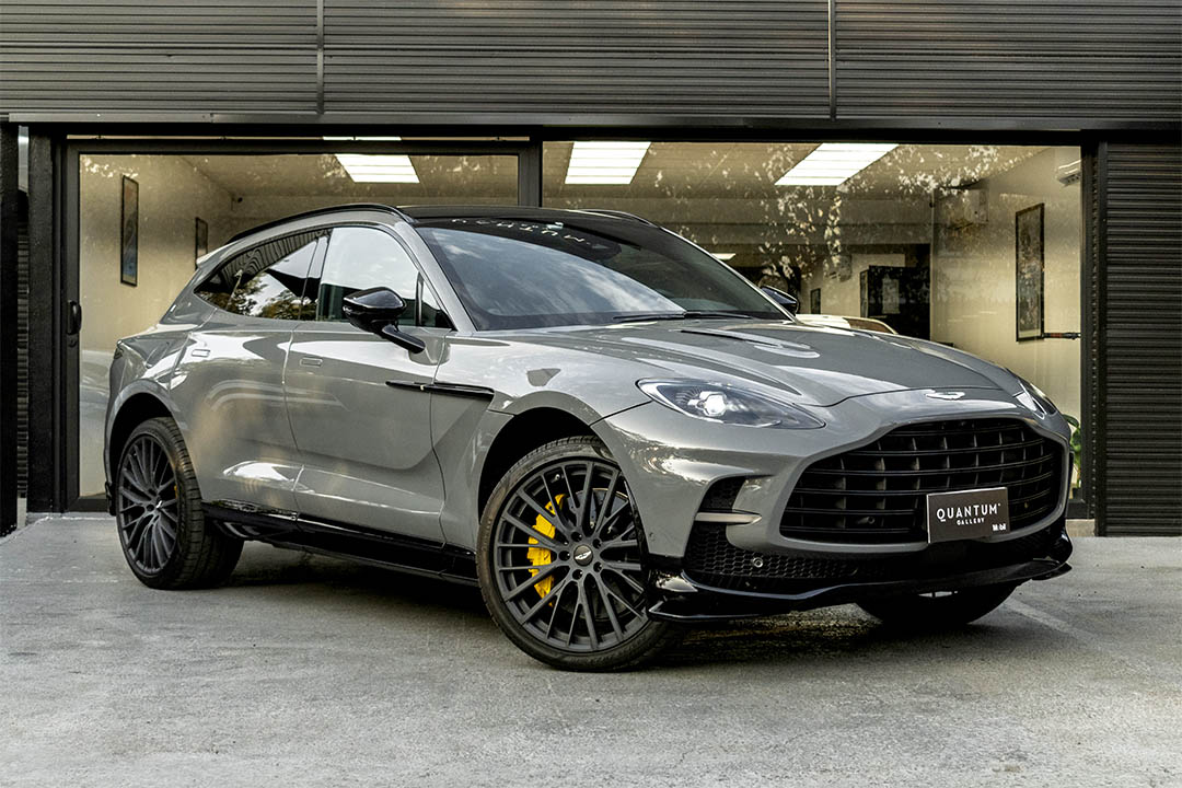 ASTON MARTIN_0000_AFL_5927-Edit dbx 1