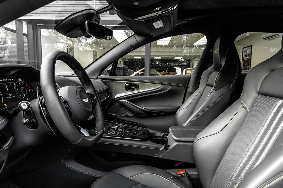 ASTON MARTIN_0020_AFL_5870-Edit 20