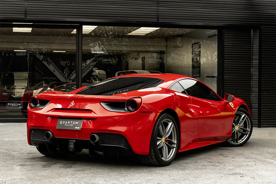 FERRARI_0010_AFL_6021-Edit 488 16